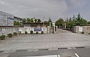 中学校「岡山市立操山中学校まで1084ｍ」