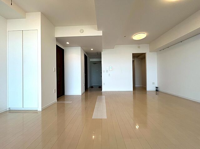 リビング/ダイニング アウルタワー 17階/-