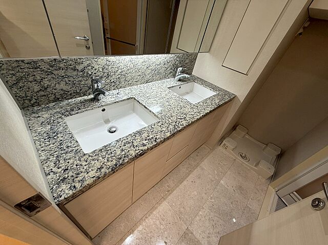 洗面 オープンレジデンシア広尾 2階/-