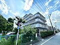 忙しく過ぎゆく...