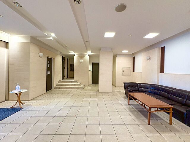 エントランス ヴィーナ・パルテール 4階/-