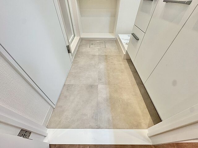 洗面 パレロワイヤル杉並 3階/-