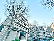 飽きのこないシンプルモダンな外観です。