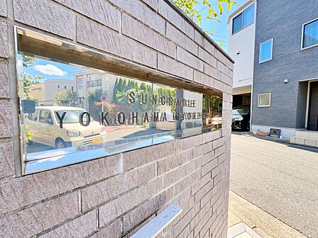 清潔感のある落ち着いた雰囲気の玄関です。