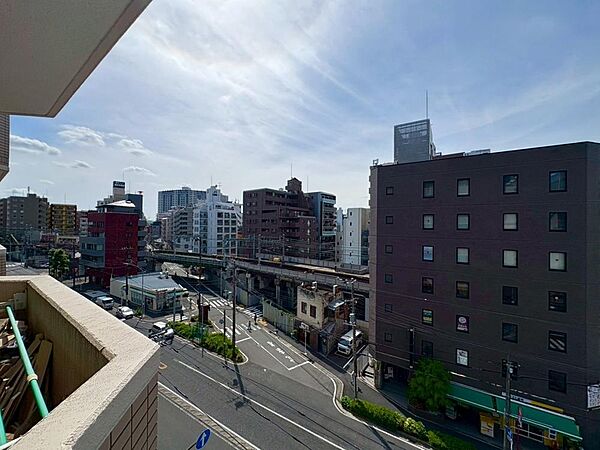 バルコニーを拡大表示