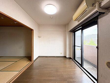 通風・採光に優れ、心地よい光と風が溢れています。