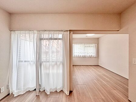 充実した生活は伸びやかな居室空間から始まります。