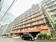 飽きのこないシンプルモダンな外観です。