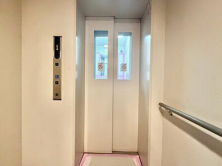 エレベーター完備のため荷物が多くなっても安心。