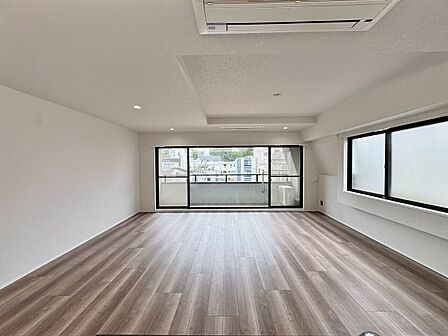 充実した生活は伸びやかな居室空間から始まります。