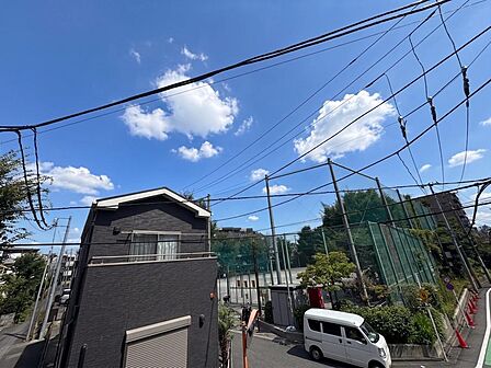 眺望や窓からの景色が良いと、家で過ごす時間も快適です。