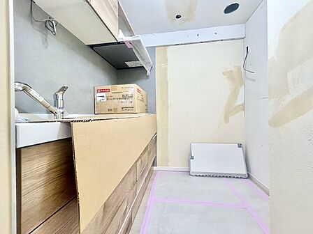 開放感のあるキッチンスペース。調理をしながら、会話も弾みそうですね。