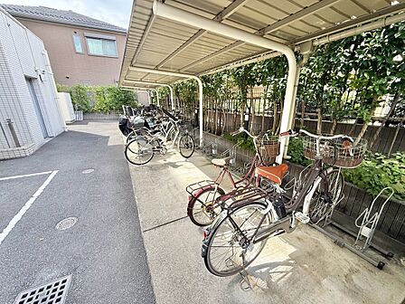 駐輪場も綺麗に整頓されています。※空き状況は都度ご確認下さい。