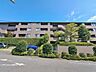 外観：忙しく過ぎゆく日常を置き去るほど、ゆったりした時間が流れる住環境。