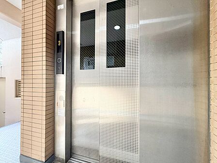 エレベーター完備のため荷物が多くなっても安心。