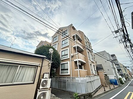 忙しく過ぎゆく日常を置き去るほど、ゆったりした時間が流れる住環境。