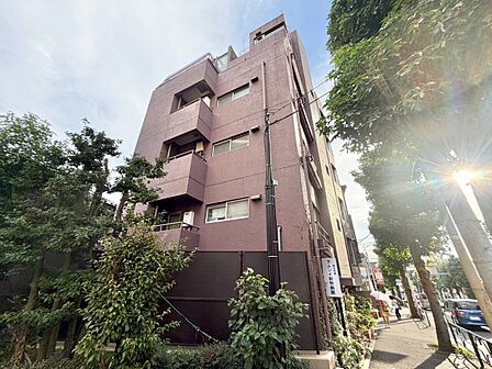 忙しく過ぎゆく日常を置き去るほど、ゆったりした時間が流れる住環境。