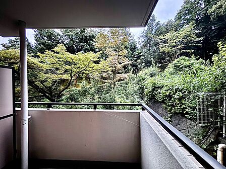 眺望や窓からの景色が良いと、家で過ごす時間も快適です。