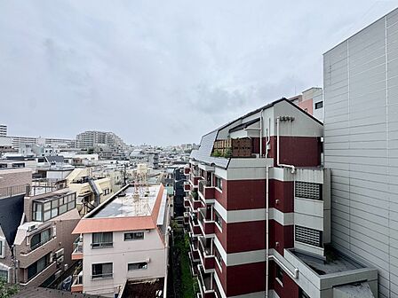眺望や窓からの景色が良いと、家で過ごす時間も快適です。