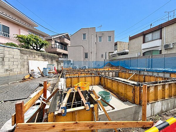 玄関を拡大表示