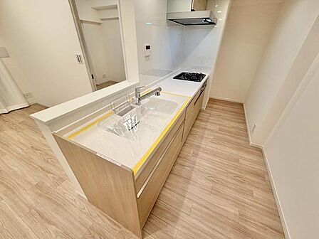 使いやすくスタイリッシュなキッチン空間になっております。