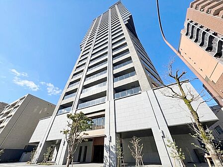 飽きのこないシンプルモダンな外観です。