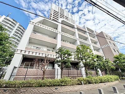 外観:飽きのこないシンプルモダンな外観です。 外観:飽きのこないシンプルモダンな外観です。