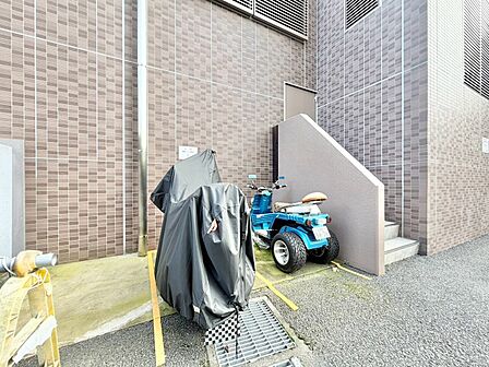 バイク置き場もございます。※空き状況は都度ご確認下さい。