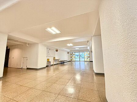 館内は静寂な中が保たれており、管理が行き届いている印象を受けました。