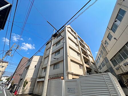 忙しく過ぎゆく日常を置き去るほど、ゆったりした時間が流れる住環境。