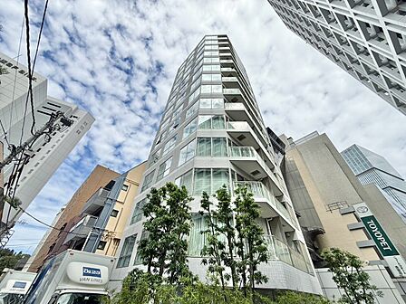 飽きのこないシンプルモダンな外観です。