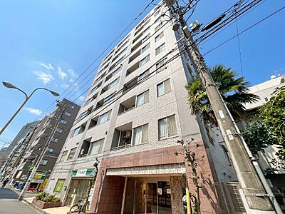 外観:飽きのこないシンプルモダンな外観です。 外観:飽きのこないシンプルモダンな外観です。