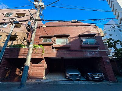 外観：飽きのこないシンプルモダンな外観です。