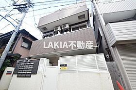 プチベルン玉出  ｜ 大阪府大阪市西成区玉出中1丁目（賃貸アパート1DK・3階・32.19㎡） その1