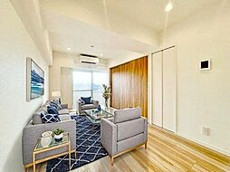 ハイネスロフティー 2LDKのリビング/ダイニング