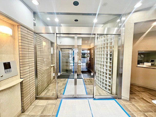 エントランス 朝日シティパリオ島津山 7階/-