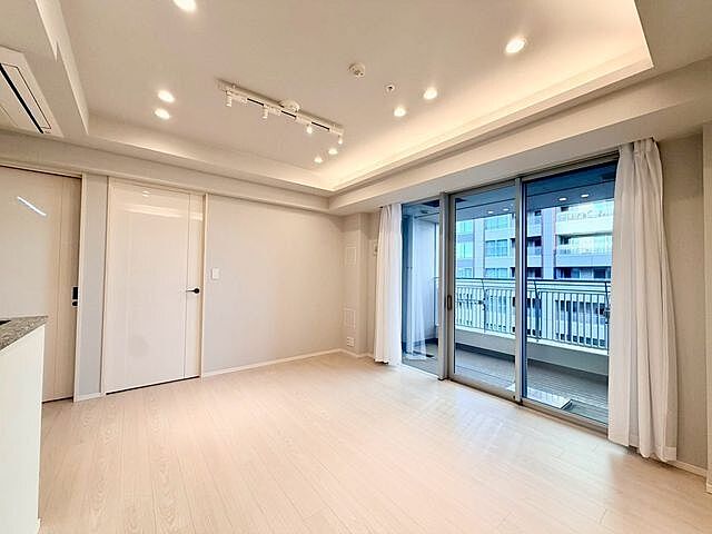 リビング/ダイニング CAPITAL GATE PLACE THE RESIDENCE 10階/-