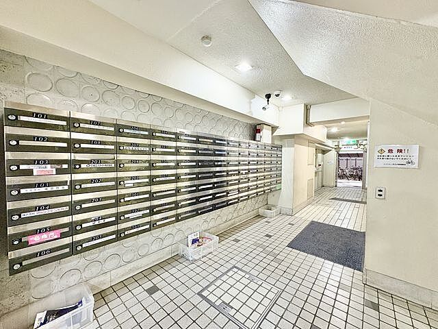 エントランス シャトレー代々木 4階/-