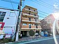 流行に左右され...