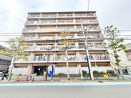時の流れと共に魅力が深まった外観は、やすらぎ感と上質感を演出します。