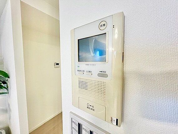 来訪者の確認が...