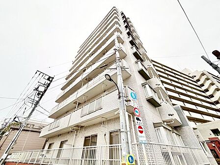 住む人がいつまでも心地良さを感じ続けられる多様な住空間を創造します。