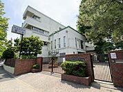 新宿区立四谷中学校 130m