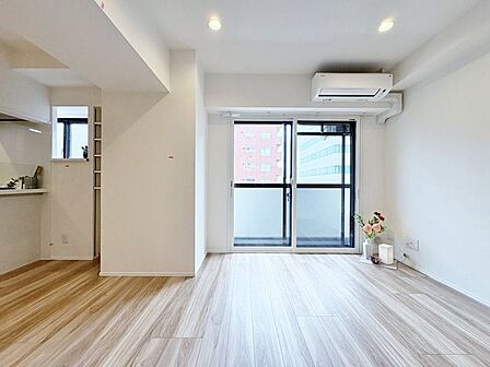 陽光が柔らかに差し込む空間で、穏やかな毎日をお過ごしいただけます。