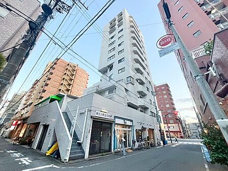 都心部の多彩な生活利便性を享受できる立地。充実のアーバンライフを愉しめます。