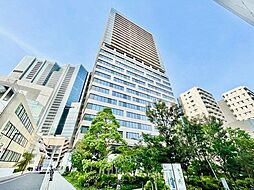 人気の商業施設がバラエティー豊かに存在。趣味や遊びなどの好奇心を日常に求めていく住まいへ。