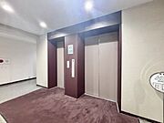 エレベーター完備。