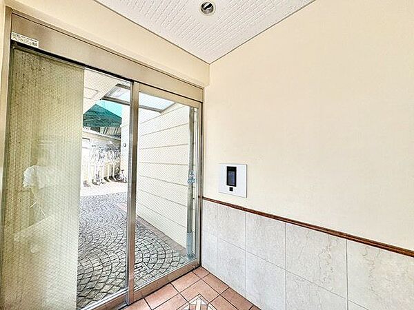 エントランスを拡大表示