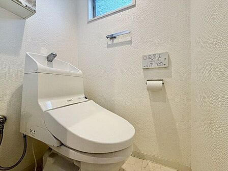 毎日使う場所だからこそ、使い勝手を考慮しました。白を基調に、飽きのこない空間に。