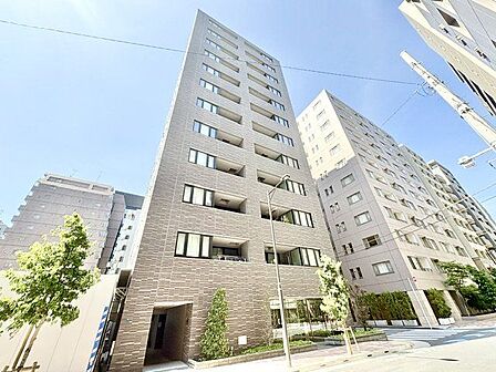 休日にショッピングを愉しんだり、美味しいものを食べたり、そんな彩りある暮らしが享受できる立地です。